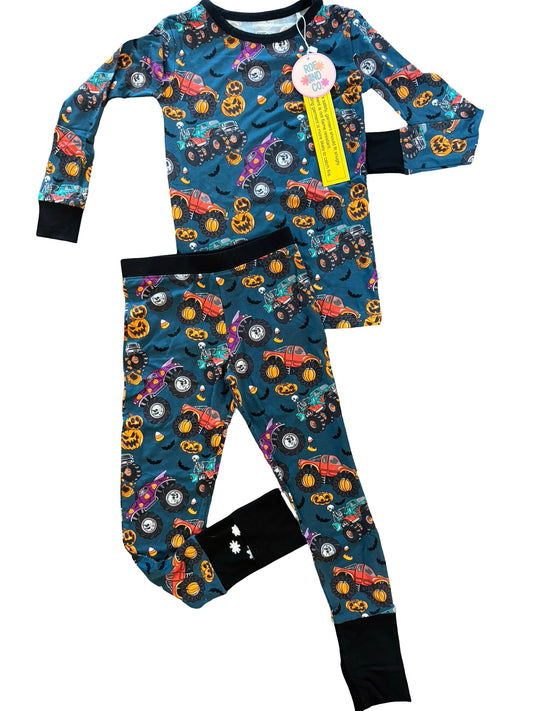 Spooky Rides 2 Piece Set